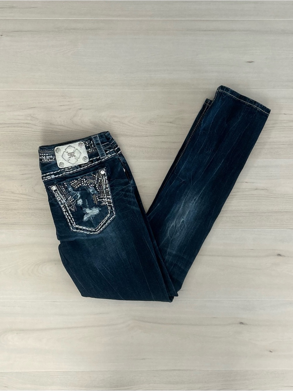 dark wash bling distressed miss me signature straight jeans